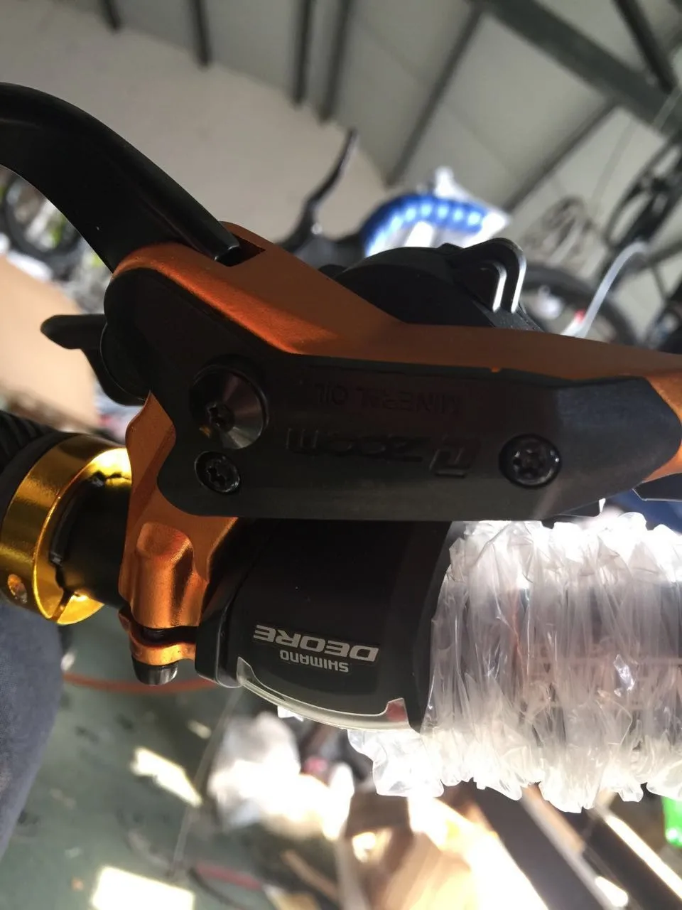 Excellent 21/24/27/30 Speeds 26*17" Aluminium Alloy Soft-tail Full Suspension Downhill Bicicleta Mountain Bike26 Oil Disc Brake Bicicletas 16 Excellent 21/24/27/30 Speeds 26*17" Aluminium Alloy Soft-tail Full Suspension Downhill Bicicleta Mountain Bike26 Oil Disc Brake Bicicletas 16