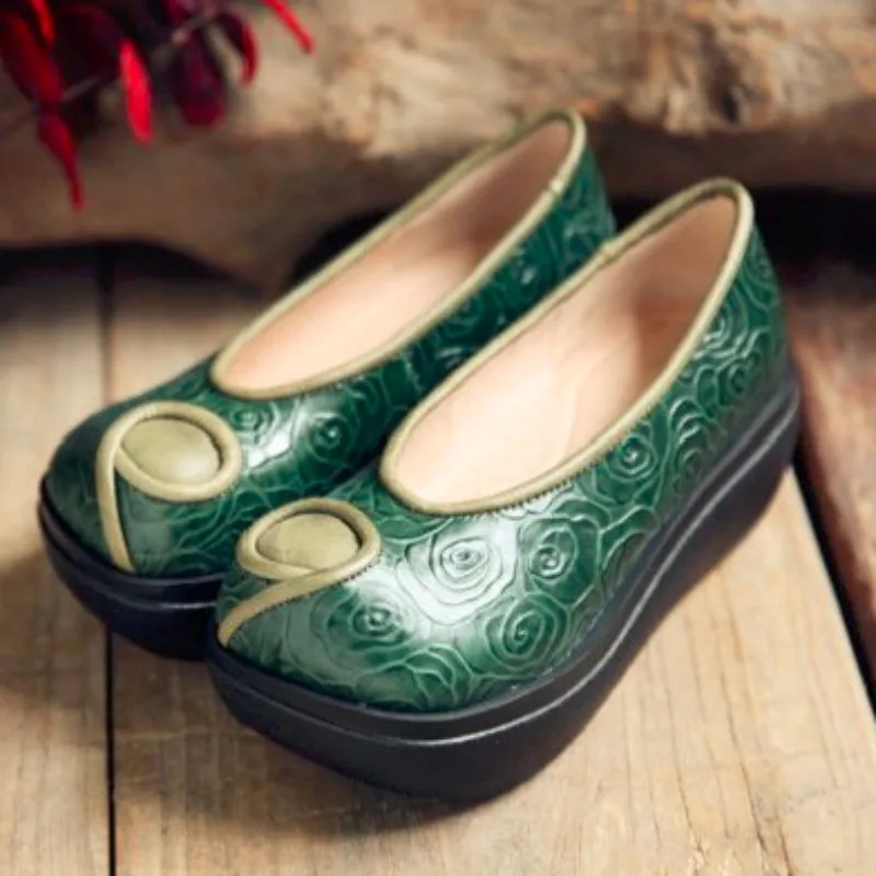 2017 Spring Womens Pumps Green Handmade Womens Leather Shoes Ladies 5CM High Heel Wedge Shoes For Women Designer Slip On Printed