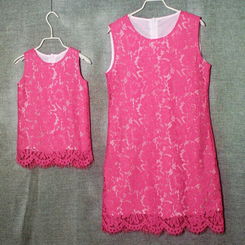 Брендовые розовые кружевные вечерние платья-карандаш больших размеров семейная одежда женские Сарафаны без рукавов платья для мамы и дочки