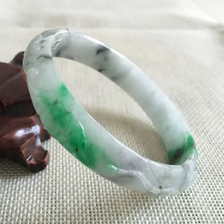 

A-5915 Vintage China Hand-carved Emerald Green Jadeite Jade Bracelet Bangle 61mm a 5.19