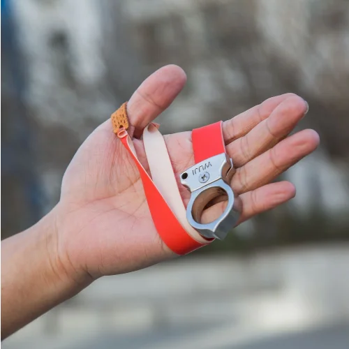 

Easy to carry Precision Flat Mini Ring Slingshot Outdoor Slingshot Flat Rubber Band Hunting Slingshot Adult Toy