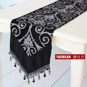 

Black Table Runner high-end luxury fashion European pastoral modern dining sequined boob Arts Coffee table runner placemats