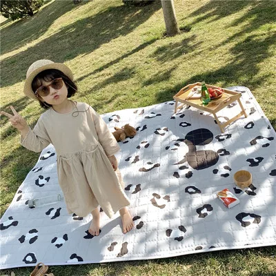 

Leopard 1.9m*2m style cushion Outdoor thickening mat Picnic mat Lawn cloth Spring tour mat tent Beach Waterproof field mat