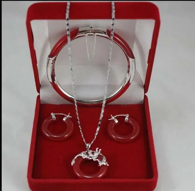 

Fashion jewelry Set AAA Red Jade Pendant Necklace+Bracelet+Earring Set