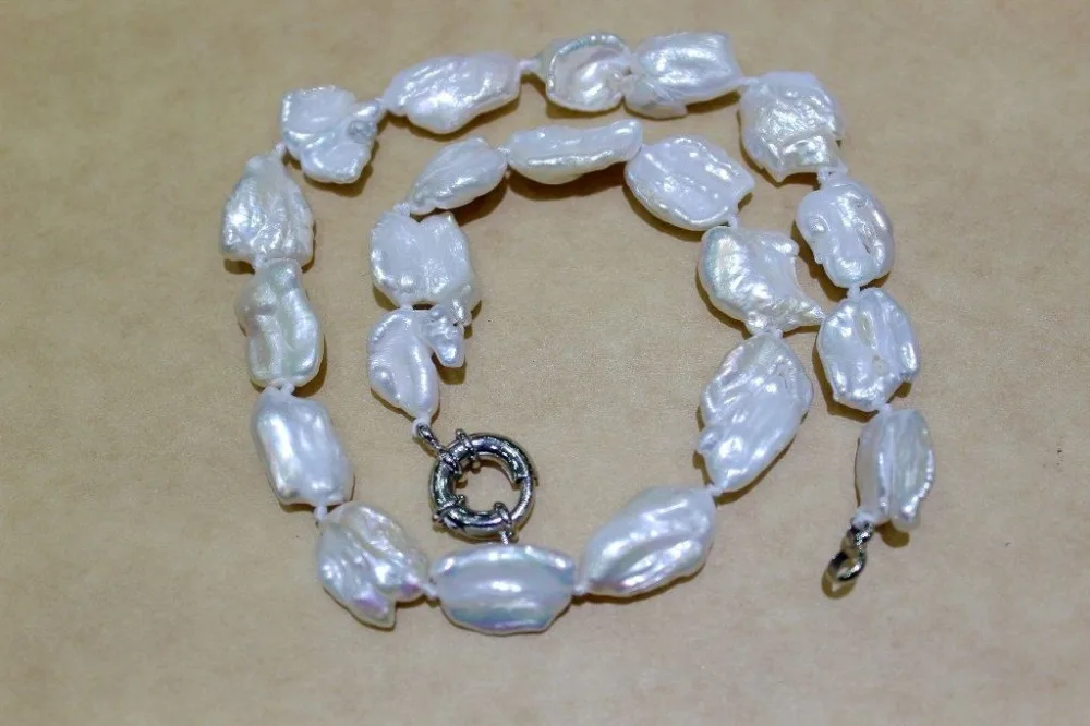

Jewelr 004135 Big Freshwater pearl necklace white 13x18mm-14x25mm 17INCH