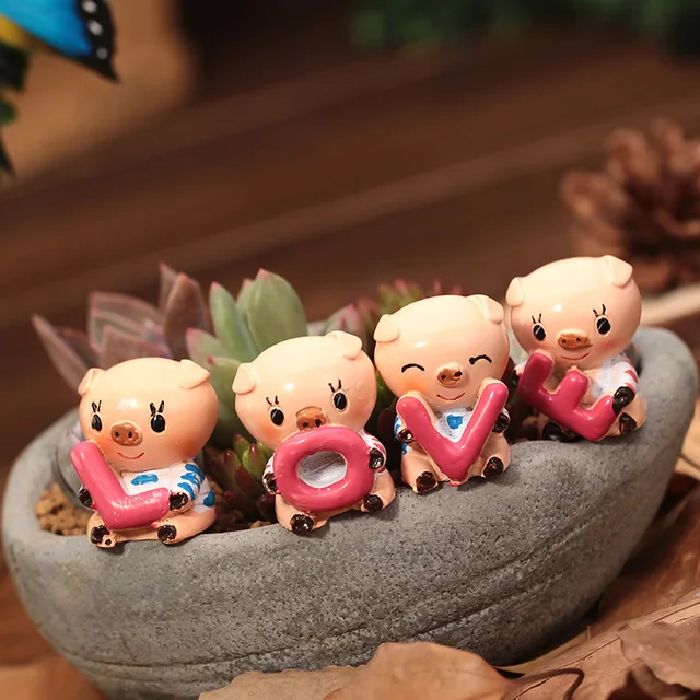 cute love pig ornaments