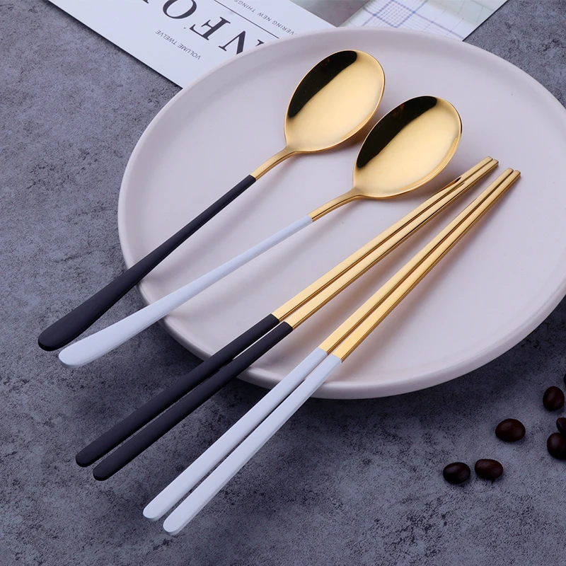 

Hot Korea Stainless Steel Reusable Hashi Sushi Chopstick Spoon Set Tableware Mirror Black Long Handle With Rose Gold Kitchen Set