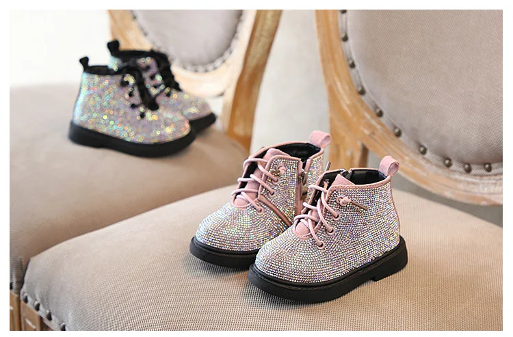 2018 г., новые зимние ботинки для девочек, украшенные стразами удобные нескользящие короткие ботинки модная обувь с хлопковой подкладкой