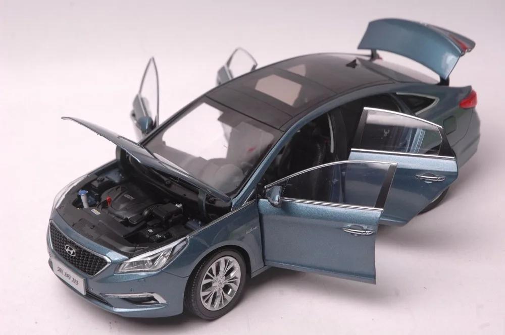1:18 литая под давлением модель для hyundai Sonata 9 синий сплав игрушечный автомобиль миниатюрная Коллекция 9 поколения
