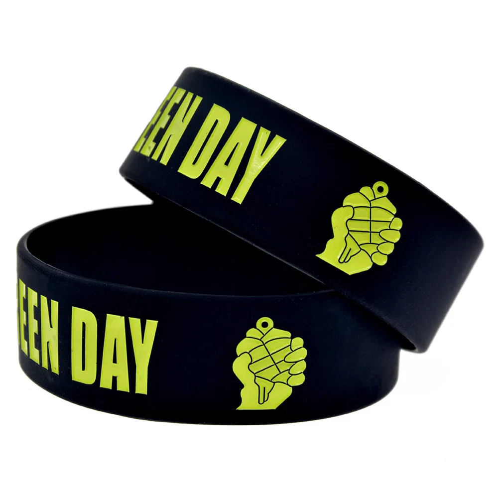 

OneBandaHouse 1PC 1 Inch Wide Punk Band Green Day Silicone Wristband for Music Fans