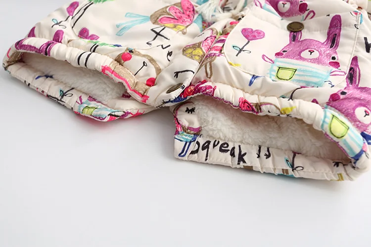 Jaquetas para Meninas Cabolsas com Capuz Roupas do Bebê Novo Outono Inverno Crianças t Graffiti Parkas Bebê Meninas Quente Outerwear 1-7 15 High Quality Mamãe e Bebê