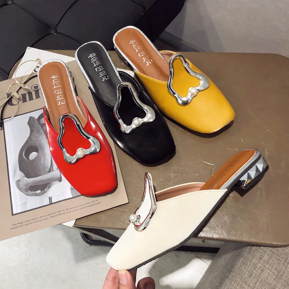 

Chowaring Brand Designers Retro Red Yellow Beige Leather Pearls Women Slippers Flat Heel mules shoes square head of lazy shoes