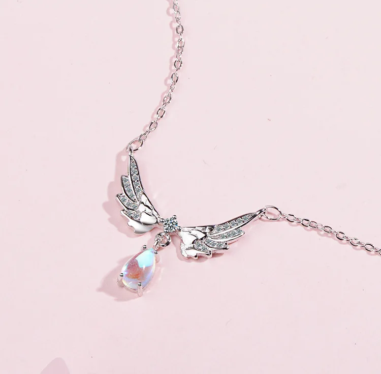 Новое ожерелье лунный камень кулон лося с дизайном в форме крыльев Ангела кулон для женщин с медальон на цепочке вечерние ювелирные изделия