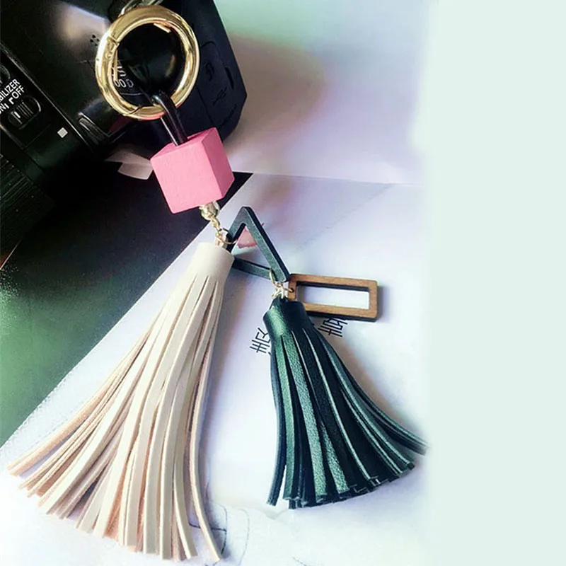 

Fashion Leather Tassels Key Chain With Two Tassels with Wooden Accessory For Car Keychain Bag Key Ring Jewelry EH875