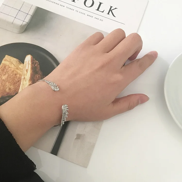 Angel Wings Bracelet Adjustable Woman Riding Bike Jewelry Gifts Open Bracelet Silver Plated Crystal Spacecraft Punk