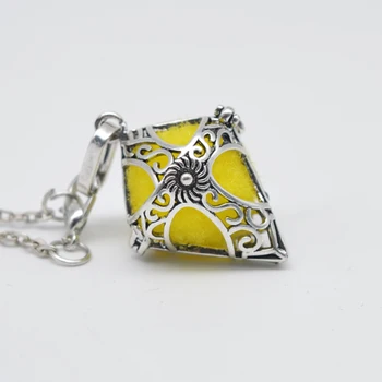 

5pcs Hexagon Cross Necklace For Men Fashion Jewelry Aromatherapy Lockets Diffuser Necklace With Chain Pads XSH-104