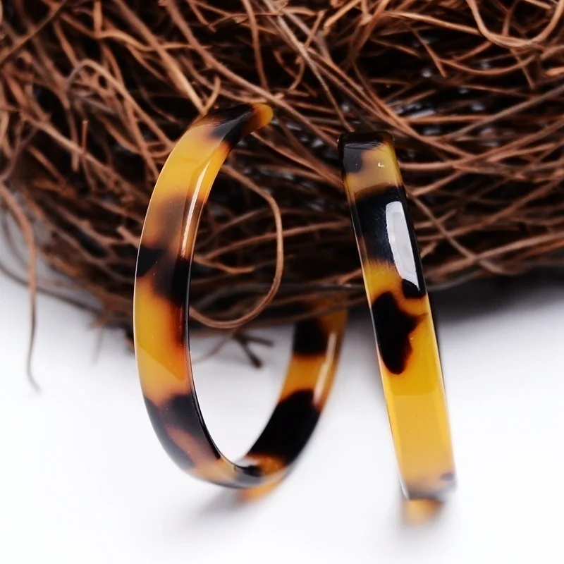 

Fashion Simple Geometric Acrylic Acetic Acid Plate Earring Vintage Leopard Big Circle Acetate for Women Jewelry Hoop Earring