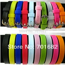 Разноцветные 8 мм шириной 21 см длина 100 шт. силиконовый браслет DIY аксессуар может через 8 мм слайд буквы или подвески