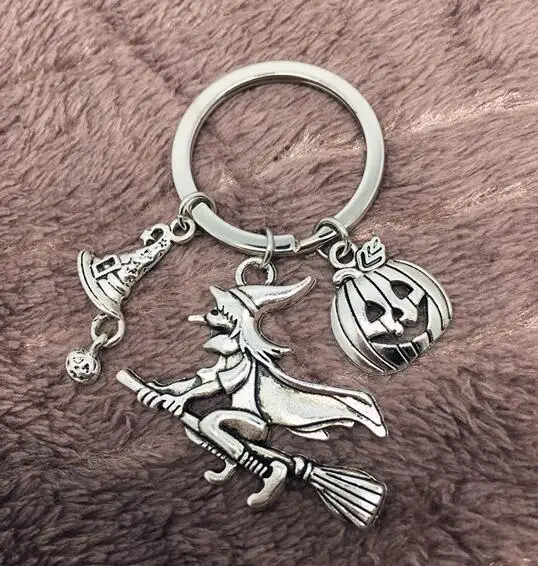 

Halloween pumpkin head Sorcerer Witch Keychain For Keys Car Bag Charm Key Ring Handbag Couple Vintage Silver Key Chains Jewelry