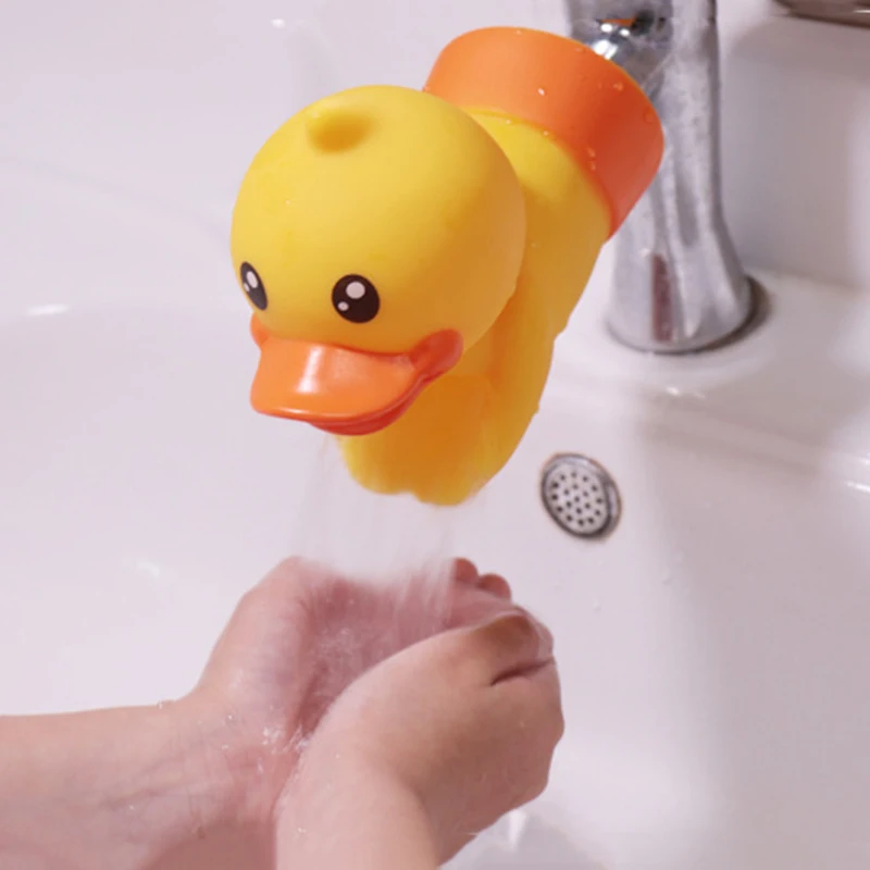 1 PC New Toddler Faucet Extender Tool Newborn Baby Multifunction Tubs Children Animals Shower Brushes Convenient For Babys Hands |