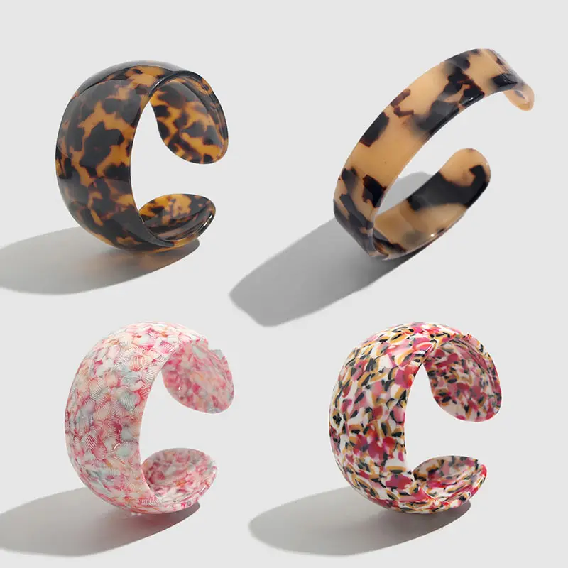 

JUST FEEL Acrylic Fashion ZA Leopard Bangle Bracelets For Women Resin Vintage Bangles 2019 New Boho Elegant Wedding Jewelry Gift