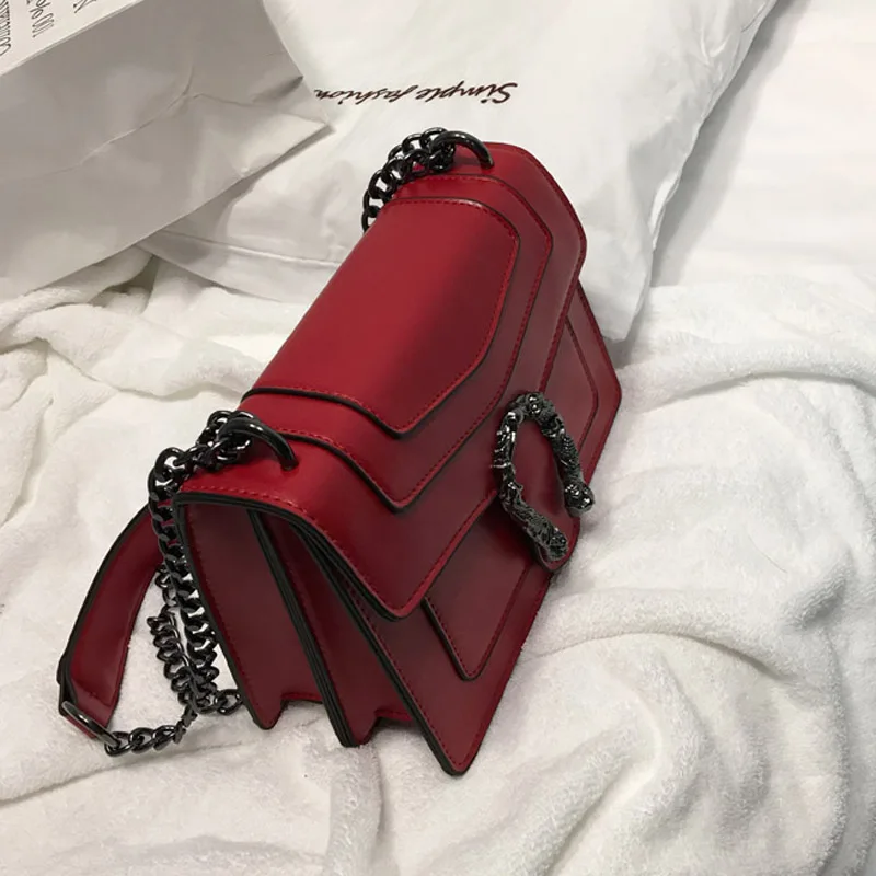 DORANMI, женская сумка с металлической аппликацией и клапаном,, роскошная брендовая дизайнерская сумка через плечо, сумки через плечо, квадратная женская сумка CBB138
