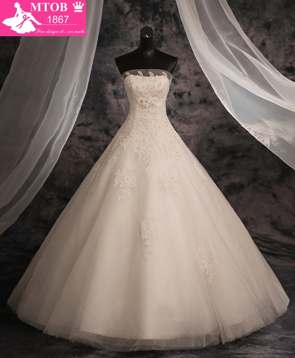 thick lace wedding dress