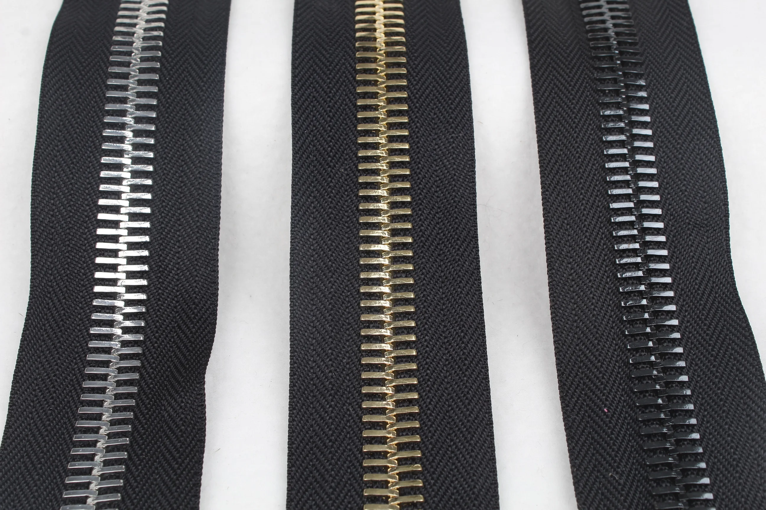 

15# silver golden black single open-end metal zipper roll used for garment bags shoes homework diy free style design