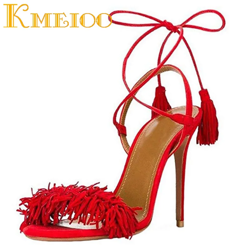 backless heeled shoes