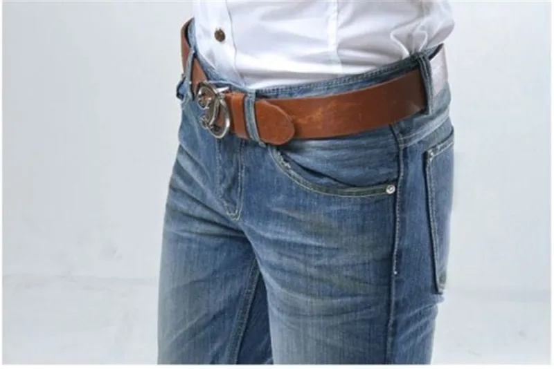 Светло-голубые расклешенные мужские джинсовые брюки больших размеров со средней талией
