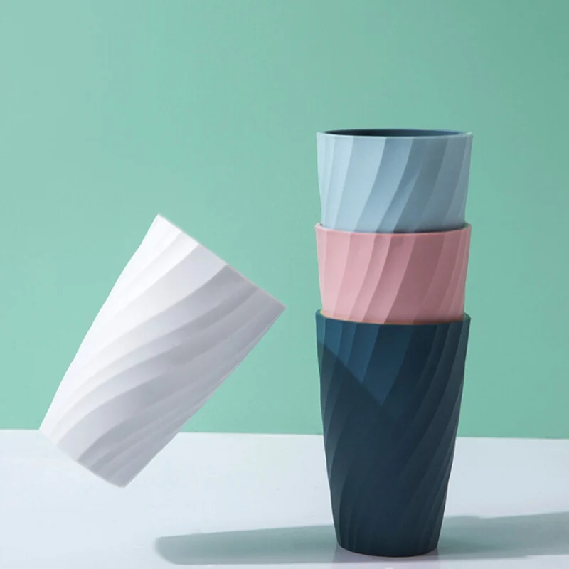 

1PC Creative Portable Simple Style Bathroom Toothbrush Cup Solid Color Cup Four Color Couple Tooth Cup Threaded Tumblers