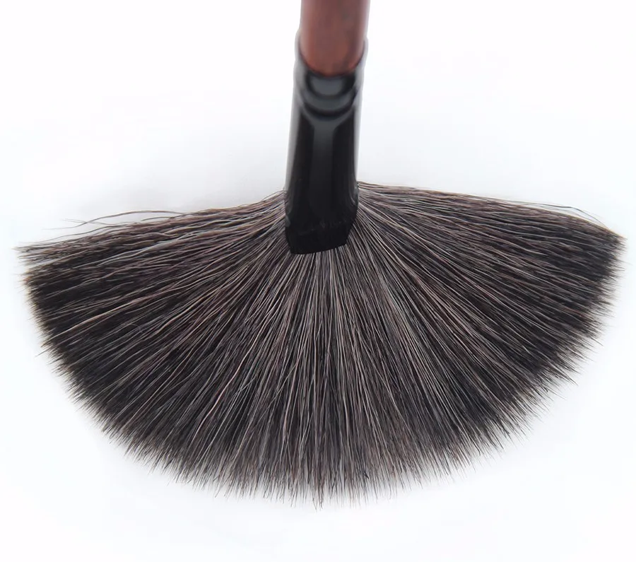 make up brushes (1)