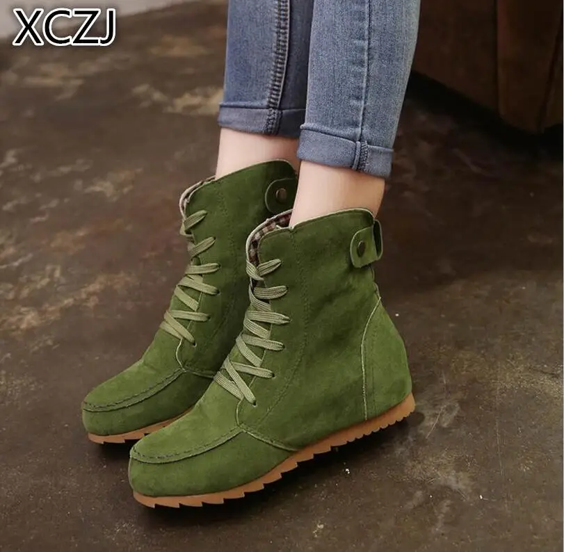 

XCZJ 2019 Large size women's boots Autumn and winter New Martin Boots Women's boots Low-barrel Flat Casual shoes 35-43