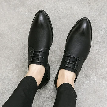 

Men's black Genuine Leather Shoes Men Top Fashion Casual Shoes Lace-up Style Solid Wild Men's Embroidered Hair Stylist Shoes