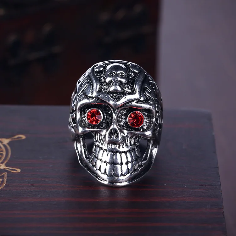 

fashionUnique Cool Rock Rings For Men Skull Design Stainless Steel Halloween Bike Rings Men Party Jewelry Gifts Vintage Jewelr
