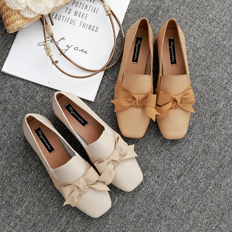 

2019 spring new stylish simple bow decoration casual shoes women comfortable retro style flat shoes.