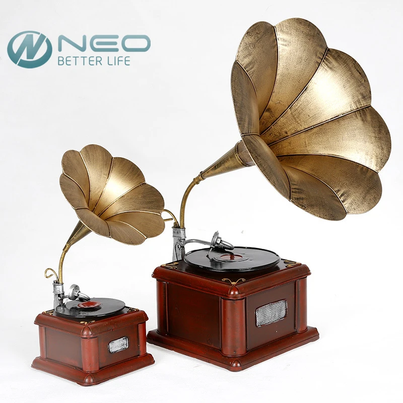 NEO Metal Retro Phonograph Model Vintage Record Player Prop Antique Gramophone Model Home Office Club Bar