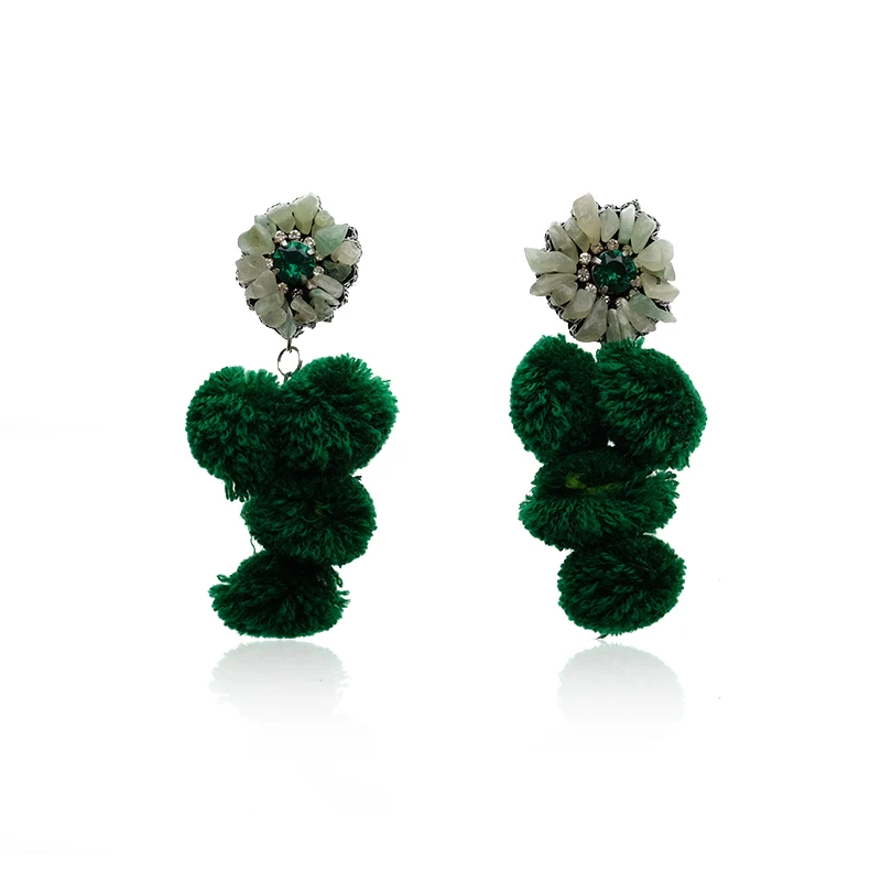 

Amorita boutique Hand-made green hair ball flower silver needle earrings