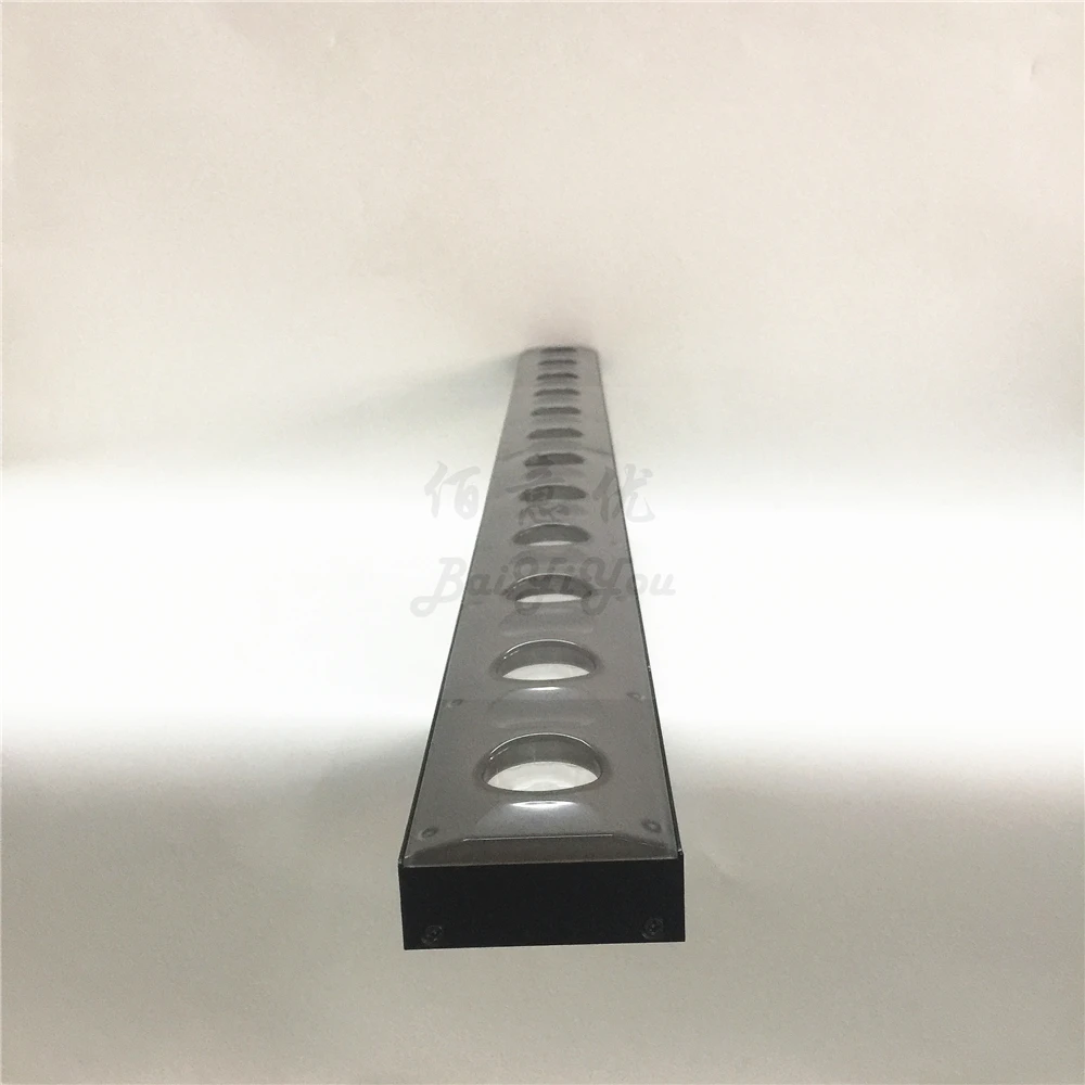 Bar 04