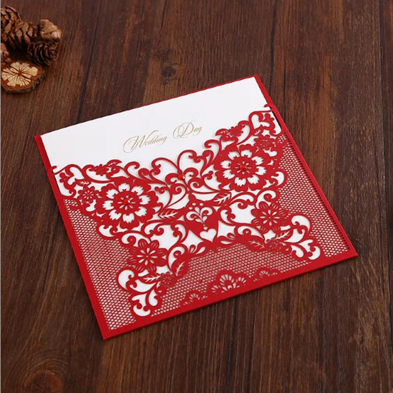 

50pcs Red Laser Cut Wedding Invitations Card Hollow Butterfly Elegant Greeting Card Envelopes Wedding Party Favors Decoration