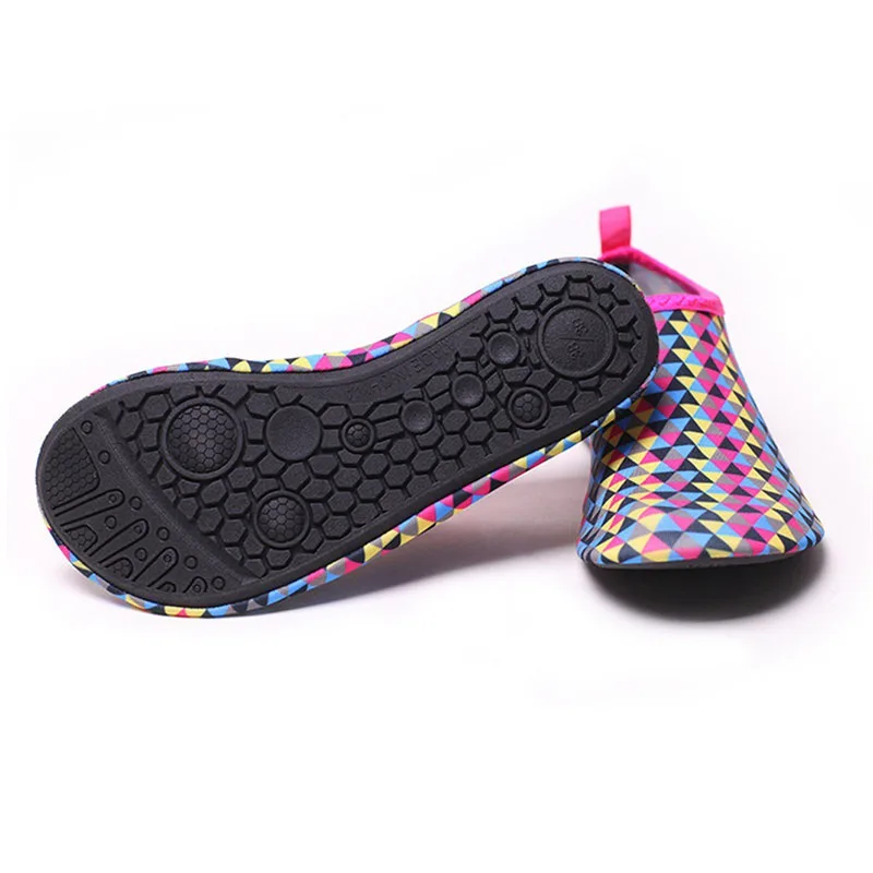 تنفس الشاطئ المنبع أحذية المضادة للانزلاق المياه حذاء بيرفوت تحت الماء الغوص الغوص تصفح عدم الانزلاق الأحذية الجافة سريعة