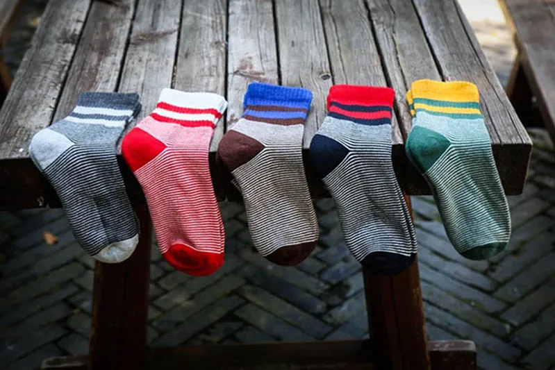 5 пар мужские короткие носки Разноцветные полосатые эластичные хлопковые носки Уход за ногами Демисезонный практические Повседневное