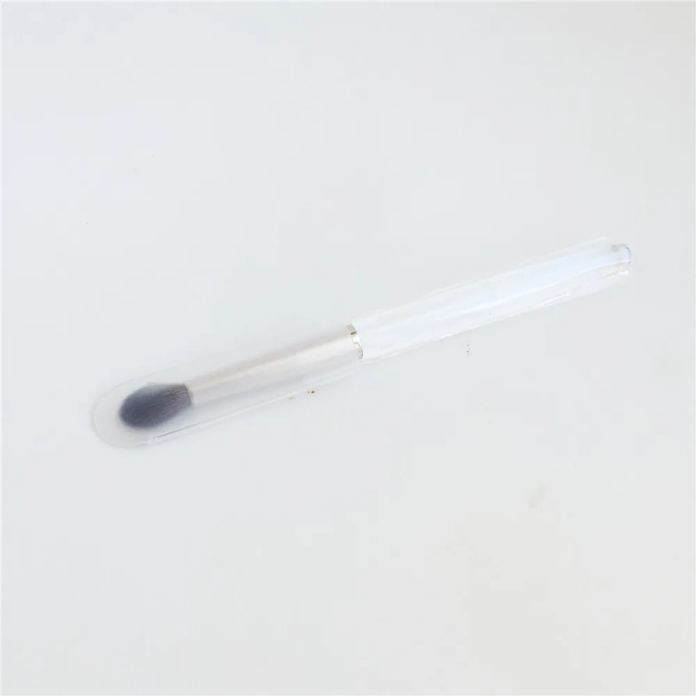 Trish McEvoy BRUSH 29 TAPERED BLENDING _ 5