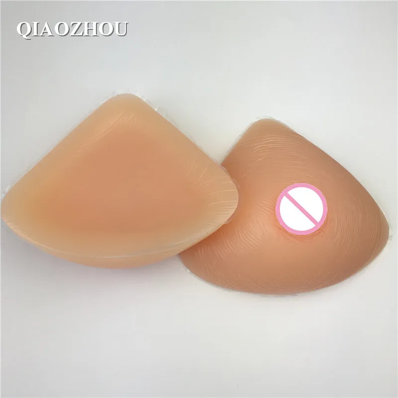 1000 fake breasts