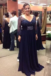 2019 Mother Of The Bride Dresses Navy Blue V Neck Beading Crystal Long Sleeves Chiffon Long Evening Prom gown 2019 Mother Of The Bride Dresses Navy Blue V Neck Beading Crystal Long Sleeves Chiffon Long Evening Prom gown