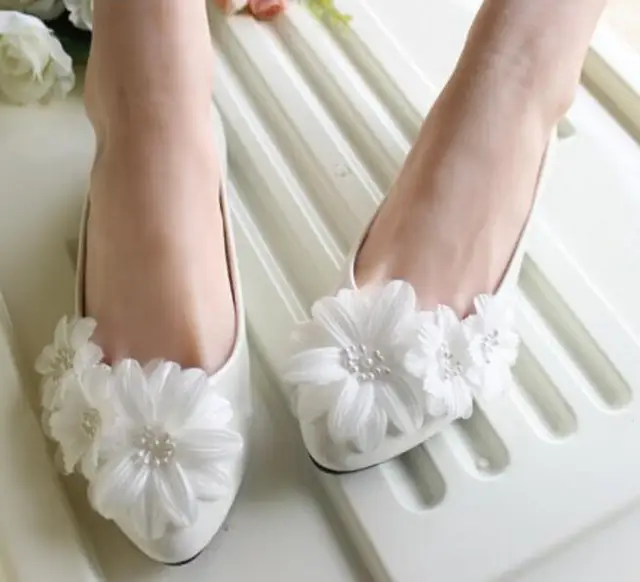White Flowers Wedding Shoes Women Flat Heel Sweet Handmade