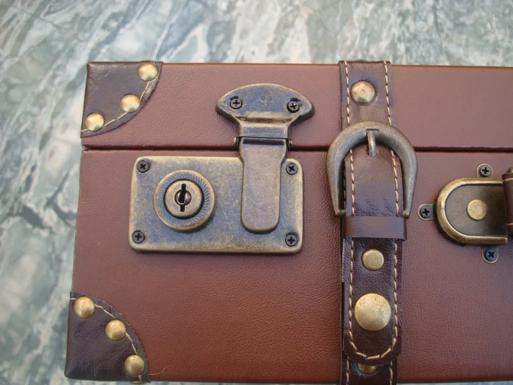 Free-Shipping-Fantastic-Beasts-and-Where-to-Find-Them-Newt-Scamander-Magic-Case-Film-Cosplay-Accessories (4)