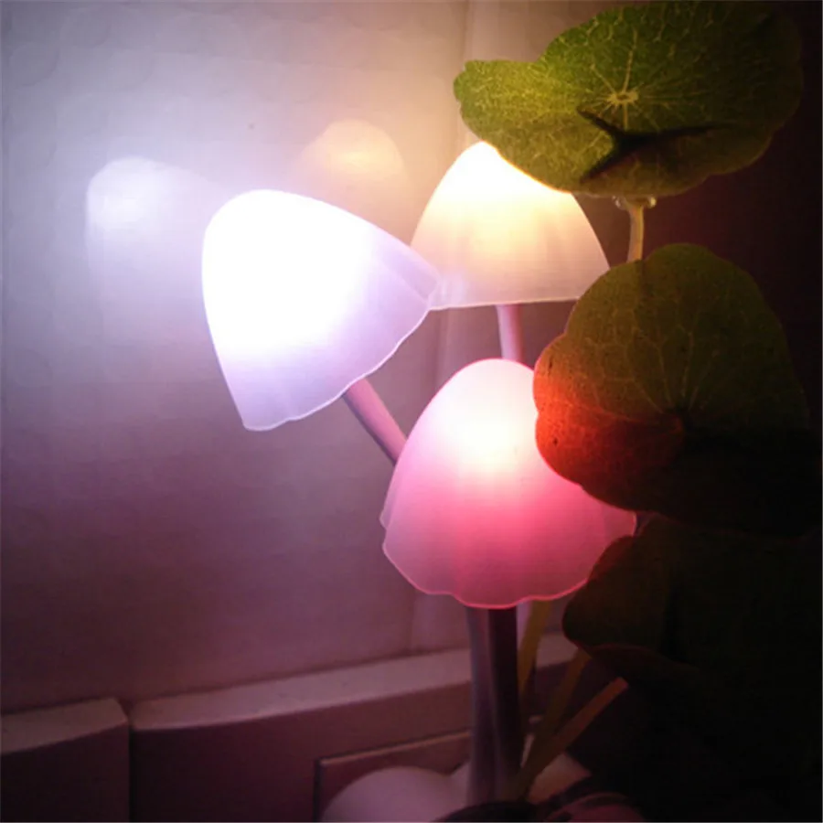 Sensor Night Light Mushroom LED Lamp EU//US Plug Romantic Colorful Home Decor FF