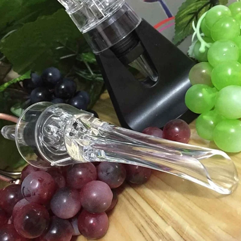 High Quality Acrylic Aerating Wine Pourer Decanter Red Wine Bottle New