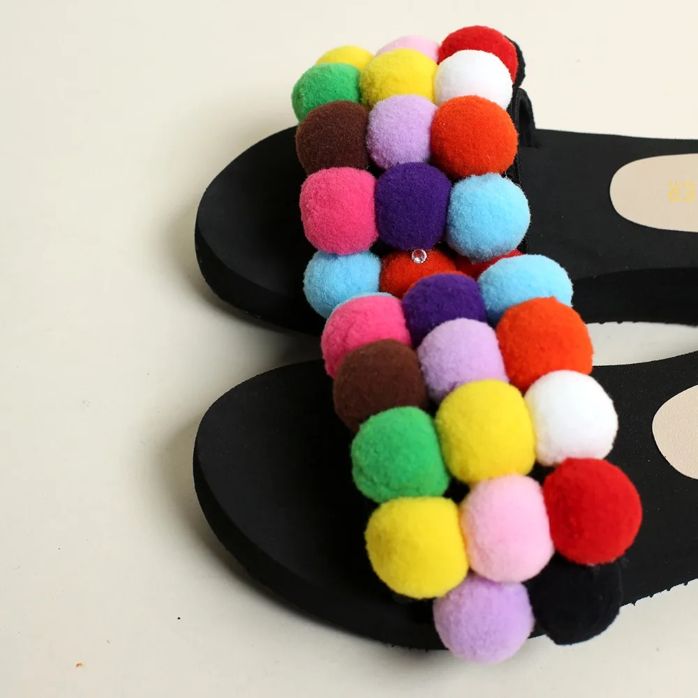 Женские повседневные тапочки на плоской подошве большой меховой шарик